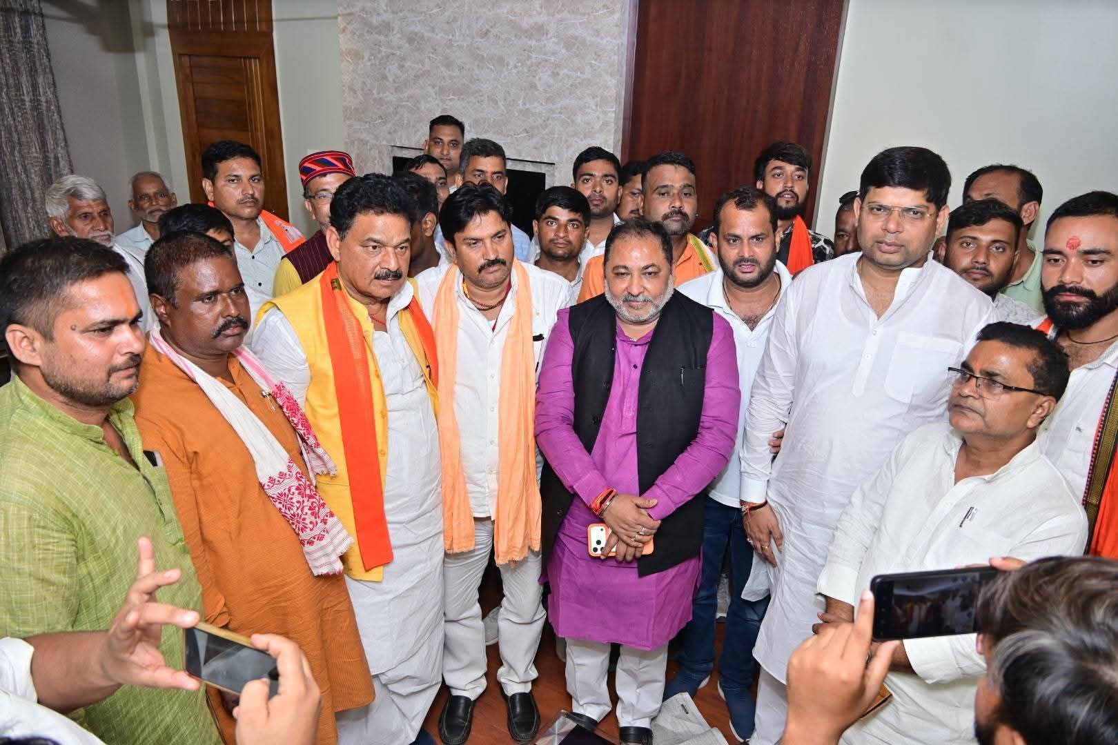 बक्सर विधानसभा क्षेत्र में बड़े नेताओं की चुनावी हुंकार, रणनीति पर गहरा मंथन