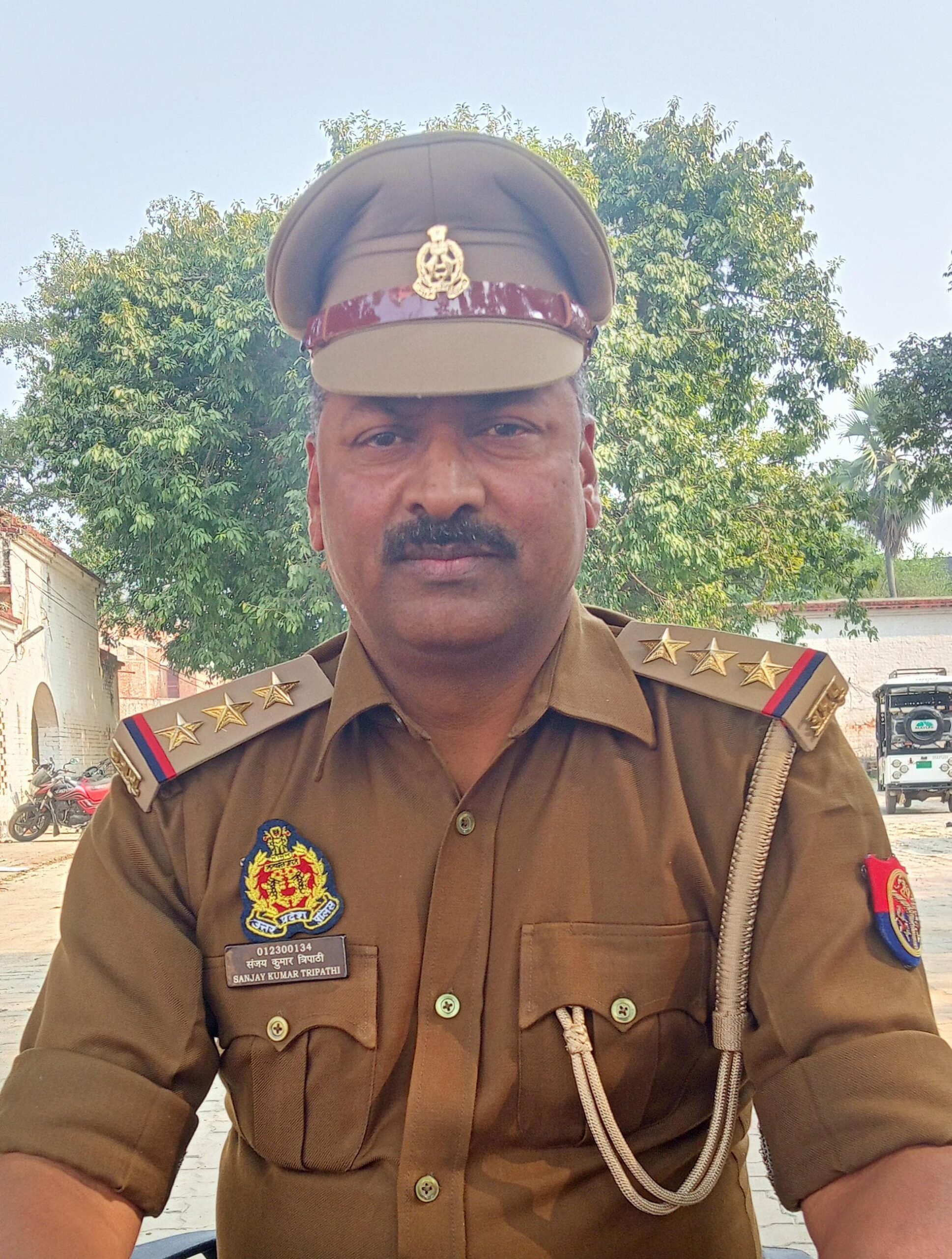 “मेरी प्राथमिकता कानून व्यवस्था के साथ साथ जनता का भरोसा भी जीतना है” — संजय कुमार त्रिपाठी थाना प्रभारी