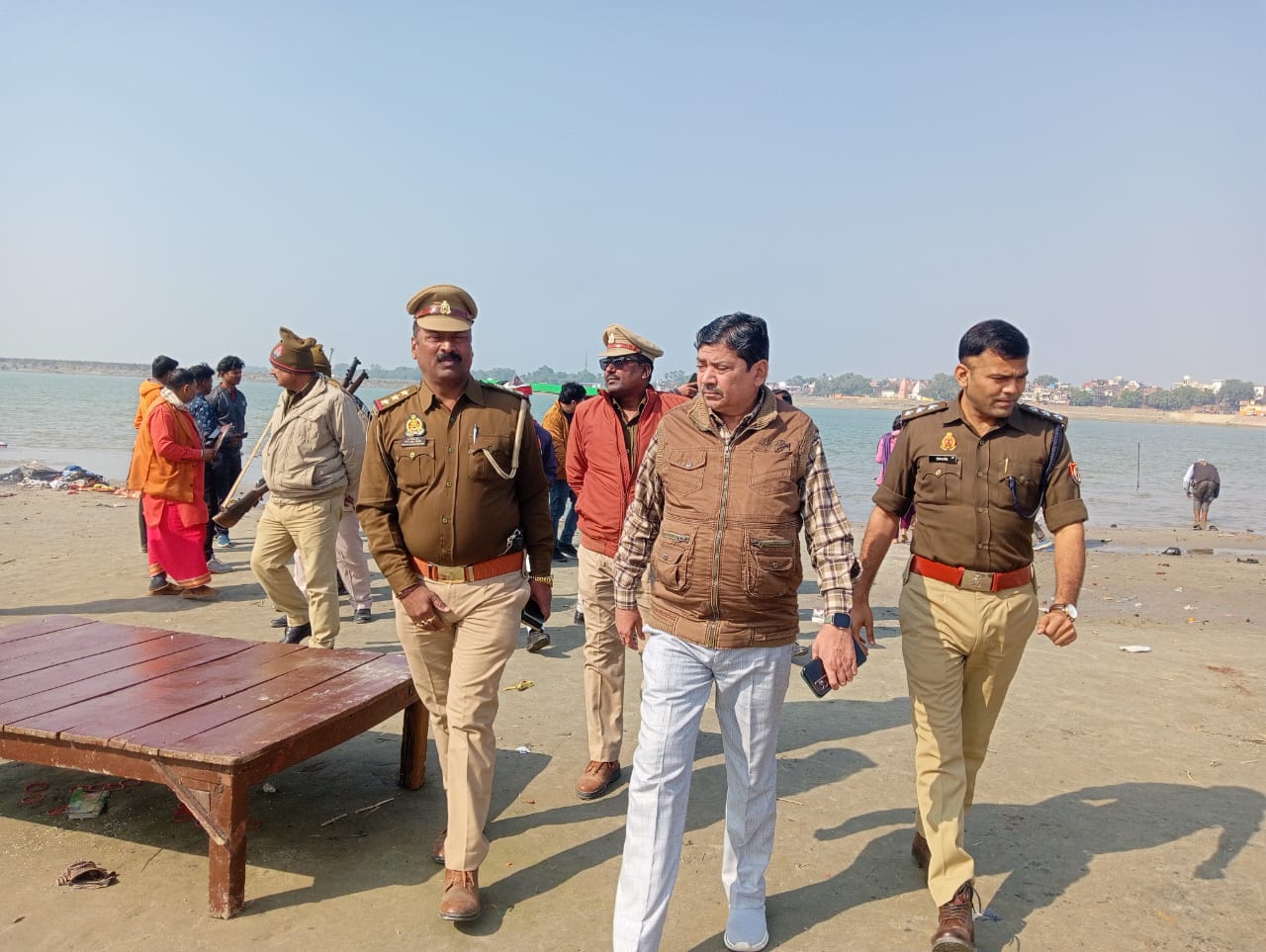 मकर संक्रांति व माघ अमावस्या स्नान को लेकर प्रशासन अलर्ट, एसडीएम ने किया रामघाट का निरीक्षण, ईओ को दिए आवश्यक निर्देश 