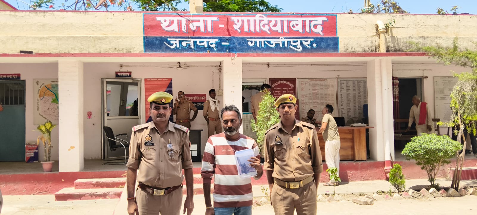 गाजीपुर में अवैध तमंचा संग युवक गिरफ्तार, आर्म्स एक्ट में केस दर्ज